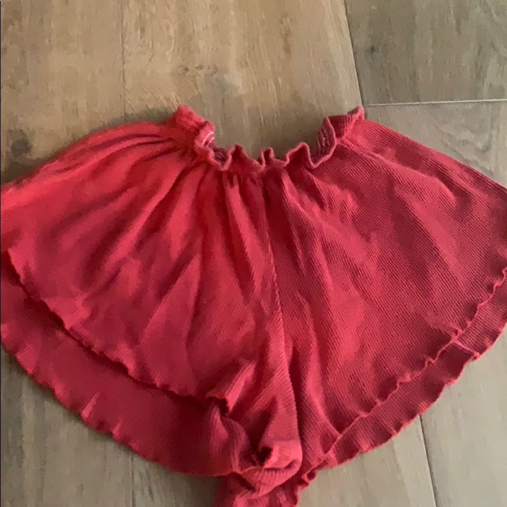 red flowy shorts